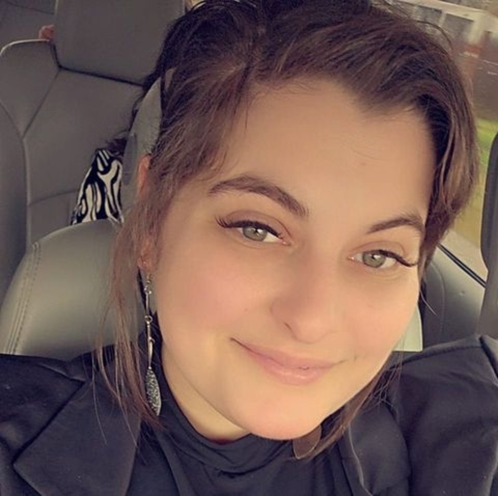 Meet your Posher, Brittney